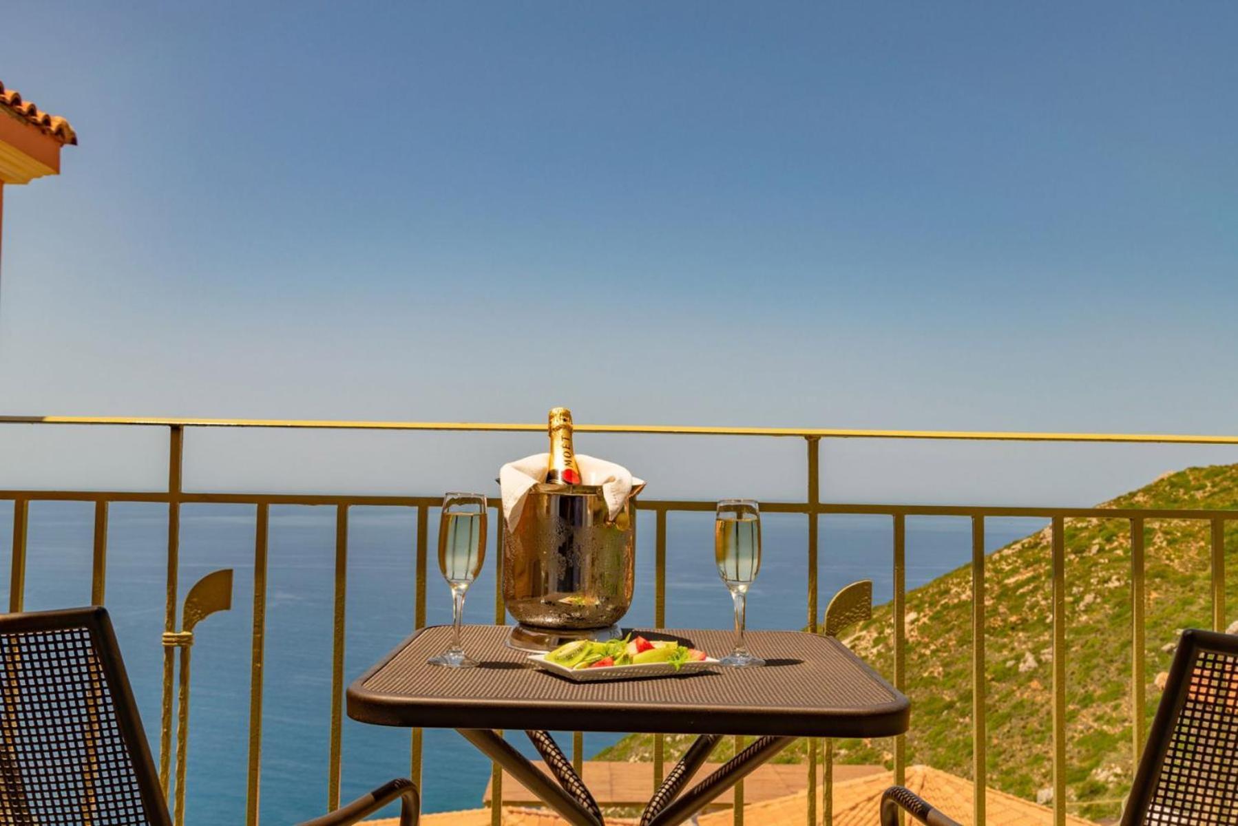Petani Bay Hotel - Adults Only Vóvikes المظهر الخارجي الصورة